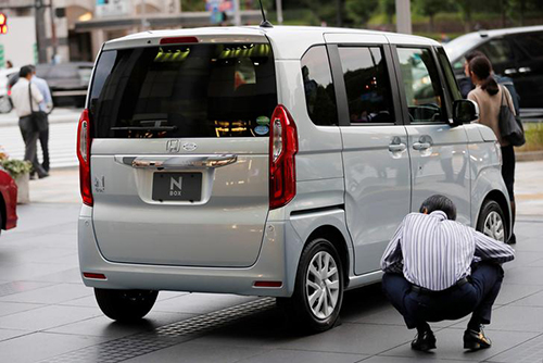 Nghịch lý tại Nhật Bản - ôtô cho giới trẻ, bán cho người già