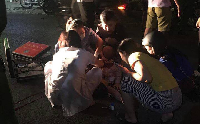 Nghi can đâm người yêu cũ giữa phố gọi điện bảo mẹ cô gái lên Hà Nội hốt xác con về