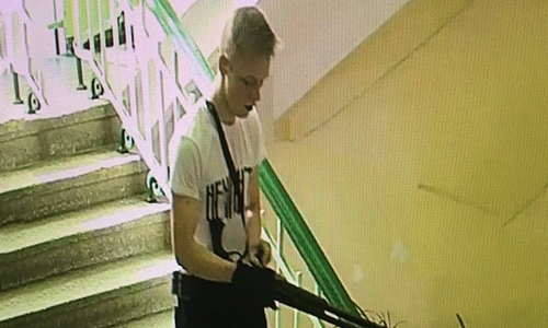 Nghi phạm xả súng trường học Crimea là nam sinh 18 tuổi