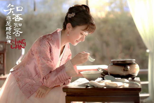 Vừa báo tin kết hôn, Minh Lan truyện đã tung ảnh cưới của Phong - Dĩnh