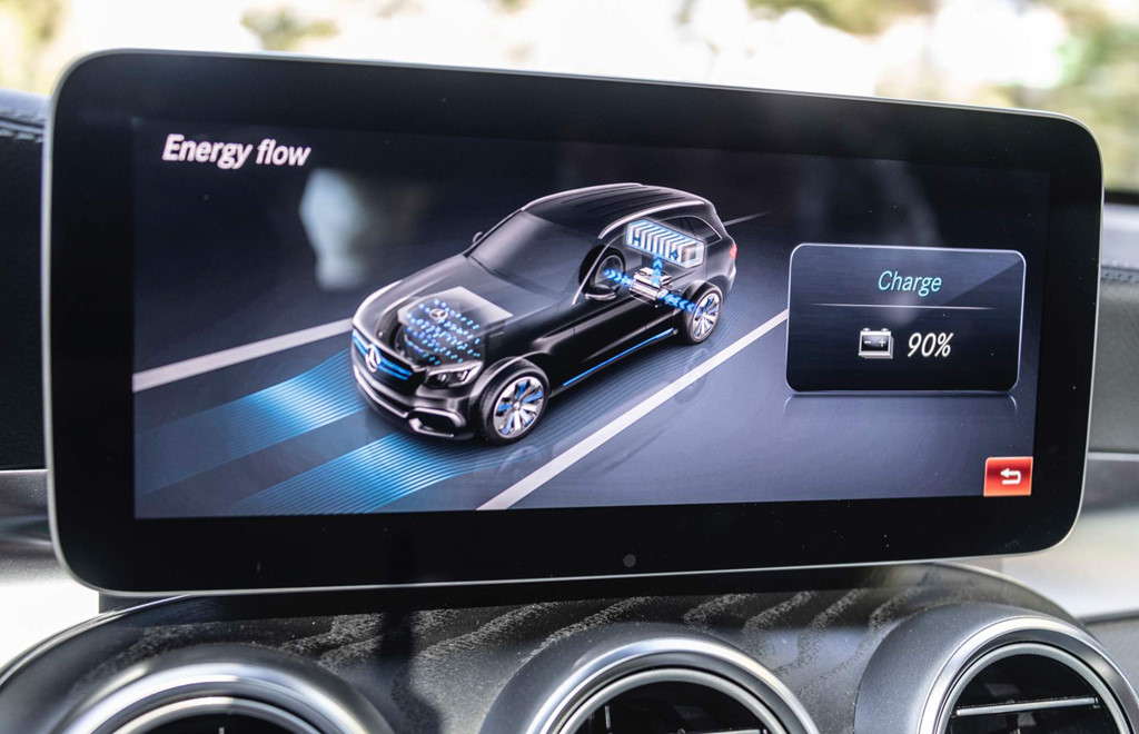 Xe không cần xăng của Mercedes lăn bánh cuối tháng này