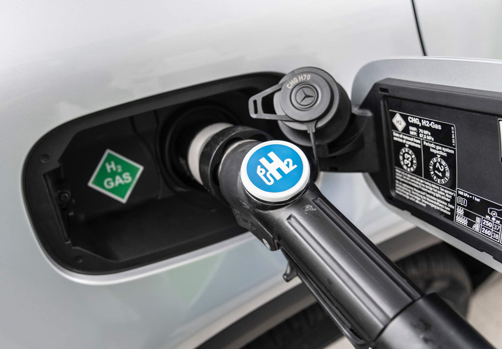 Xe không cần xăng của Mercedes lăn bánh cuối tháng này