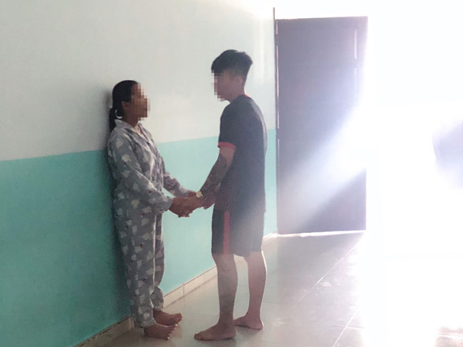 Nội trú - Góc khuất sau cổng trường: Những cuộc tình... fast food