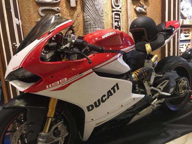 Người đàn ông tự nhận lúc nào cũng đeo 8kg vàng trên người khiến MXH xôn xao