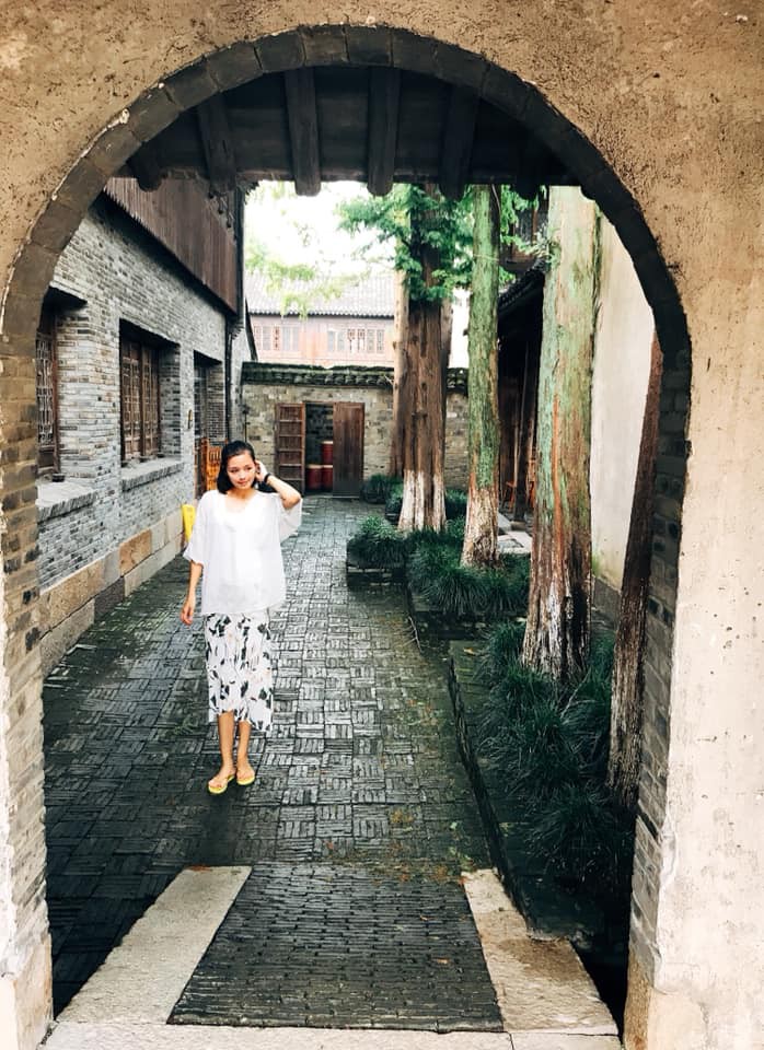 Mẹ đơn thân xinh đẹp gây choáng MXH khi khoe quà sinh nhật hàng trăm triệu đồng, vàng đếm mỏi tay, đồ hiệu chất đầy nhà