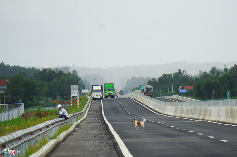 Cận cảnh gói thầu A5 thuộc cao tốc Đà Nẵng - Quảng Ngãi dính sai phạm