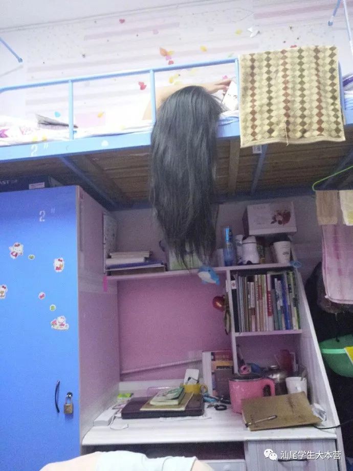 Truyện kinh dị siêu ngắn nhưng gây ám ảnh kinh niên ở ký túc xá: Đứa giường trên xõa tóc khi ngủ!