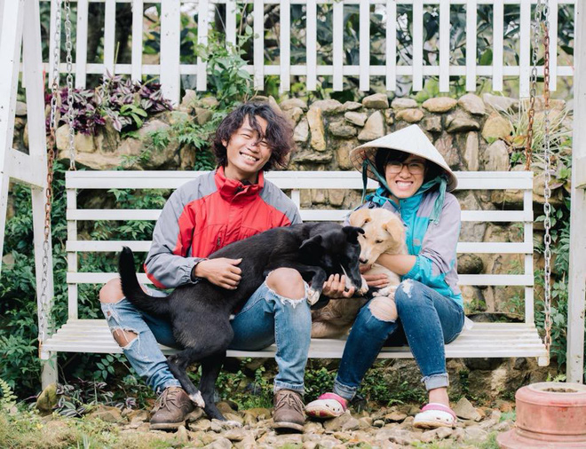 Nữ phượt thủ và 2 mảng đối lập: Dám ngủ chung giường với người khác giới nhưng với con dao nắm chặt trong tay!