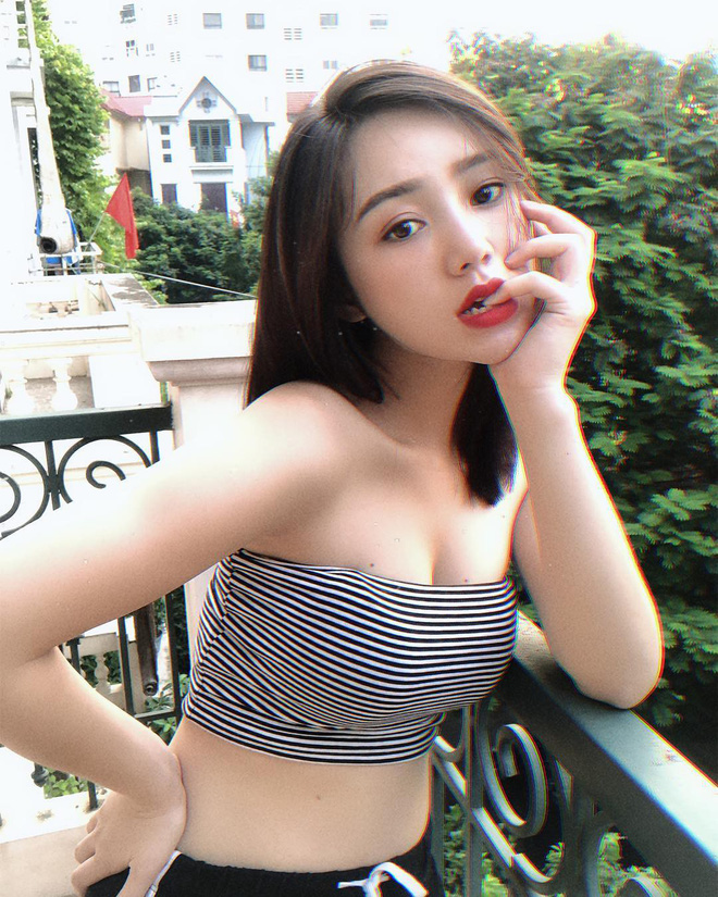 Loạt ảnh gợi cảm của Quỳnh Kool - em gái Lan cave chiếm sóng nhất hôm nay!