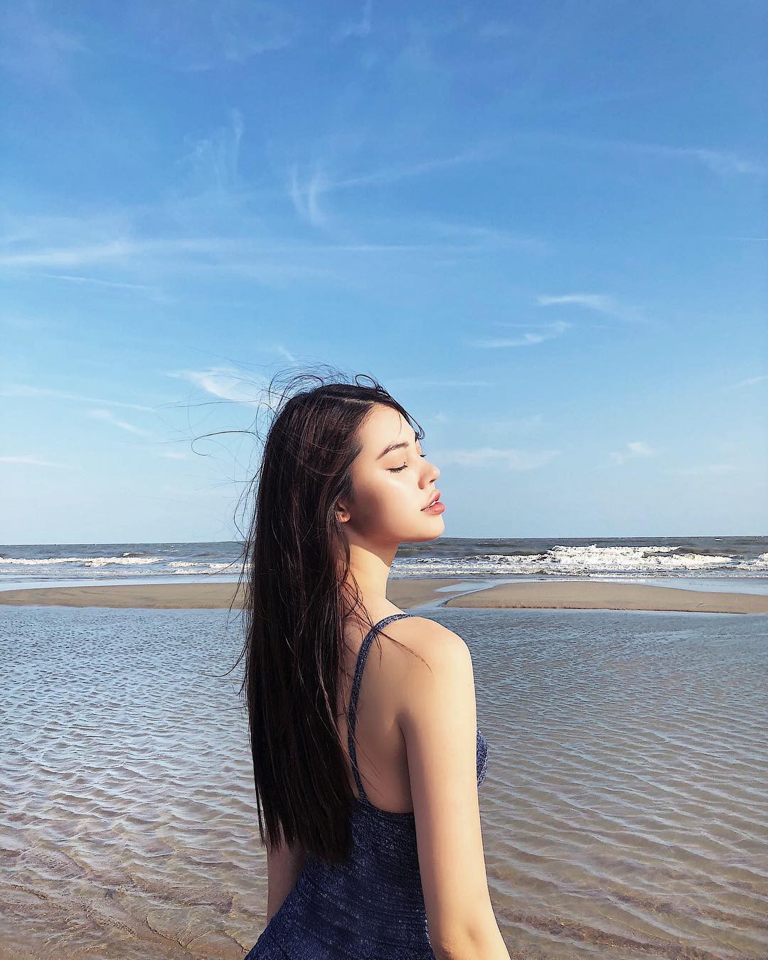 Rich Kid Việt đọ dáng với bikini, kẻ chín người mười chẳng ai kém cạnh