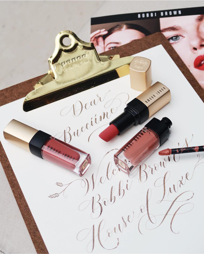 Biết tới 5 cây son hi-end mới ra đẹp đến phát khóc này, các nàng sẽ muốn tự thưởng ngay dịp 20/10 thay vì chờ ai đó tặng