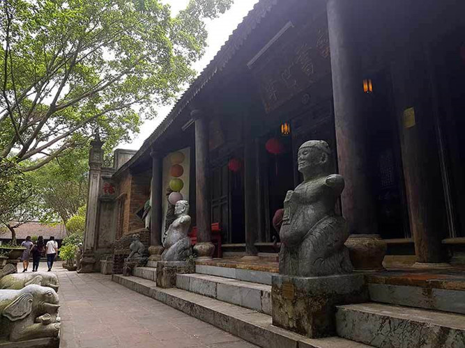 Việt Phủ Thành Chương gây ồn ào được xây dựng cầu kỳ thế nào?