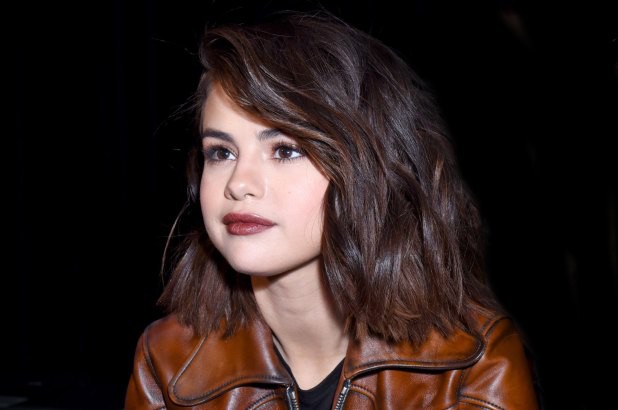 Không phải trầm cảm thông thường hay lupus ban đỏ, ca sĩ Selena Gomez còn đang mắc căn bệnh này khiến ai cũng khiếp sợ