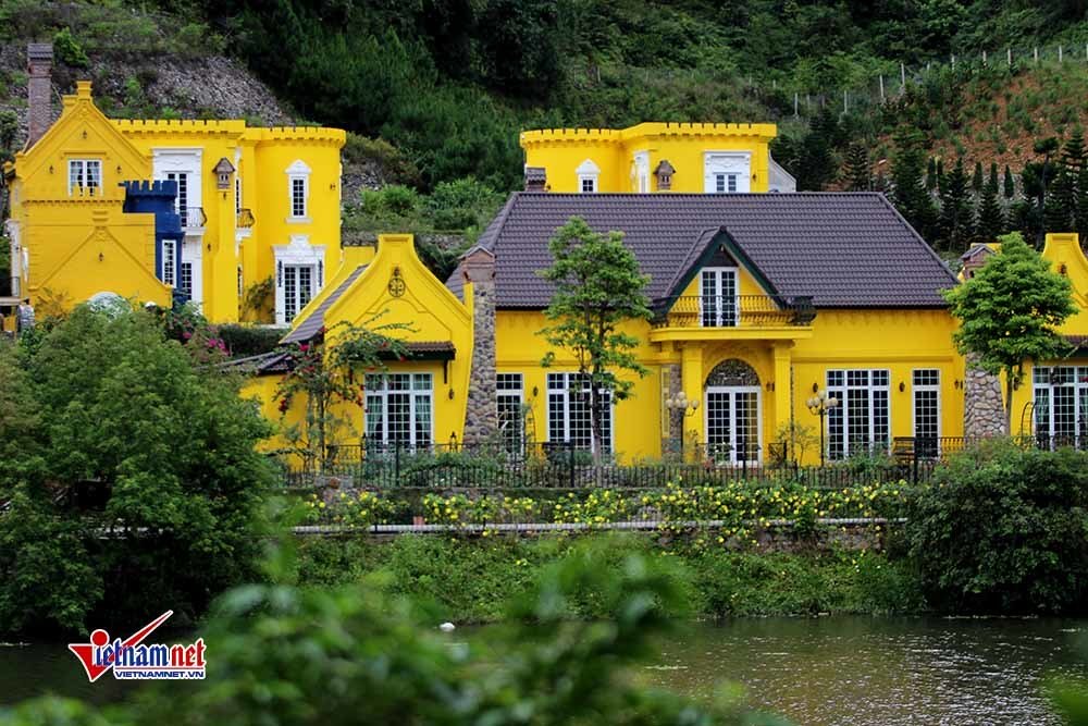 Biệt thự nguy nga mọc trên đất rừng phòng hộ Sóc Sơn