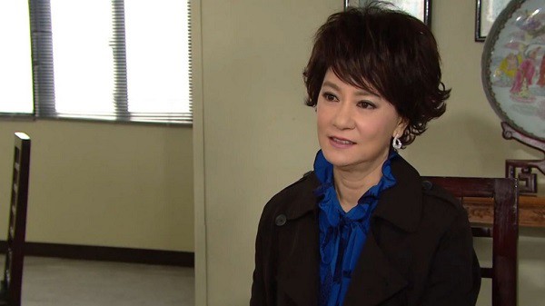 Mẹ bạn trai bắt xin lỗi vì tỏ thái độ khi bà khen nàng dâu hụt, cô gái đáp trả... Mẹ bạn trai bắt xin lỗi vì tỏ thái độ khi bà khen nàng dâu hụt, cô gái đáp trả...