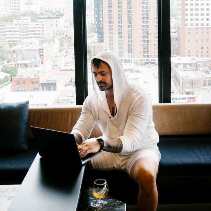 Mua bán lượt xem ảo trên YouTube