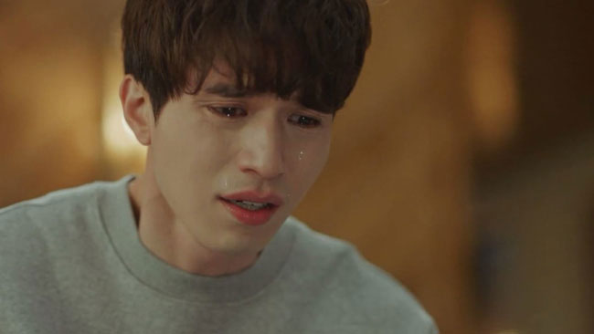 Ai cũng ngưỡng mộ vì tôi cưới được nam thần của lớp, bản thân tôi không ngờ đó lại là khởi đầu cơn ác mộng tồi tệ không lối thoát