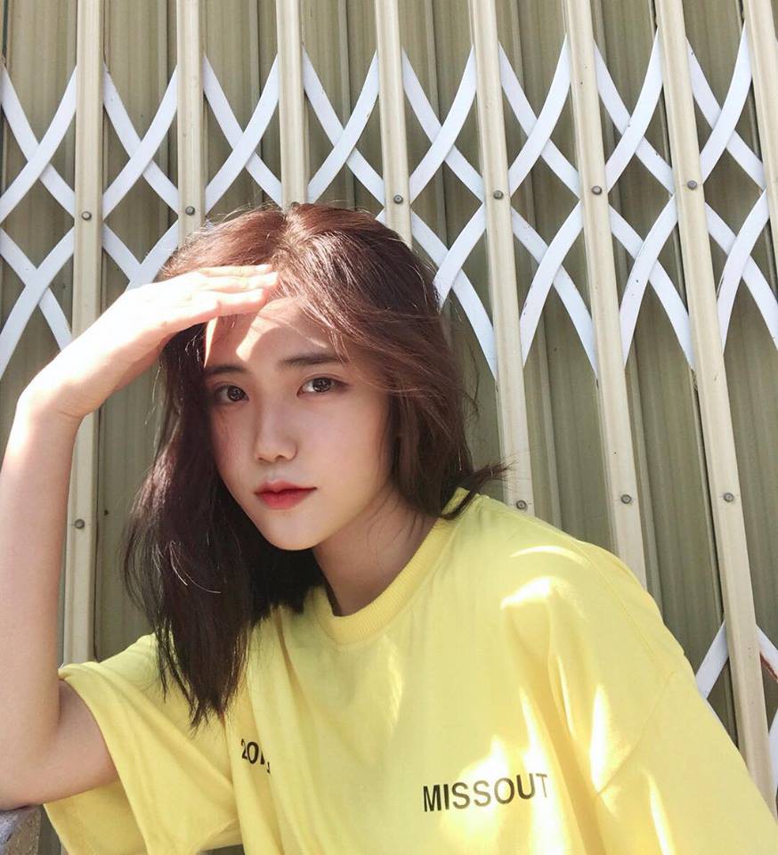 Nữ sinh Sài Gòn bị đồn phẫu thuật thẩm mỹ để giống IU, thường xuyên bị tán tỉnh dù đã có người yêu