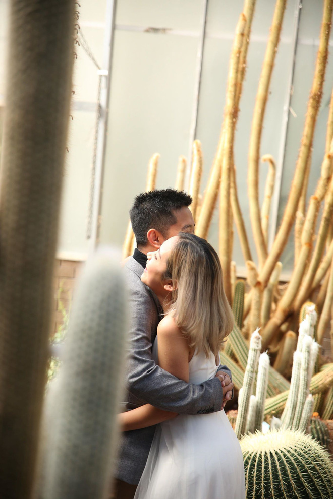 Kiên trì nhắn 15 tin mỗi ngày, chàng trai cưới được crush đẹp mà chảnh kém 9 tuổi