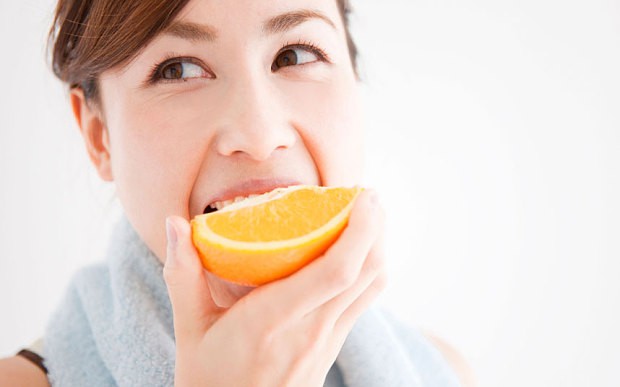 Muốn tránh ung thư, bệnh tim, mất trí nhớ và giảm nếp nhăn, hãy ăn loại trái cây được bán nhiều ở chợ này