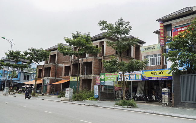 Biệt thự, nhà liền kề chục tỷ thành chỗ trọ giá rẻ ở Hà Nội