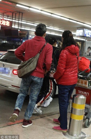 Phạm Băng Băng xuất hiện cùng mẹ tại Bắc Kinh, thần thái sang chảnh không một chút mệt mỏi