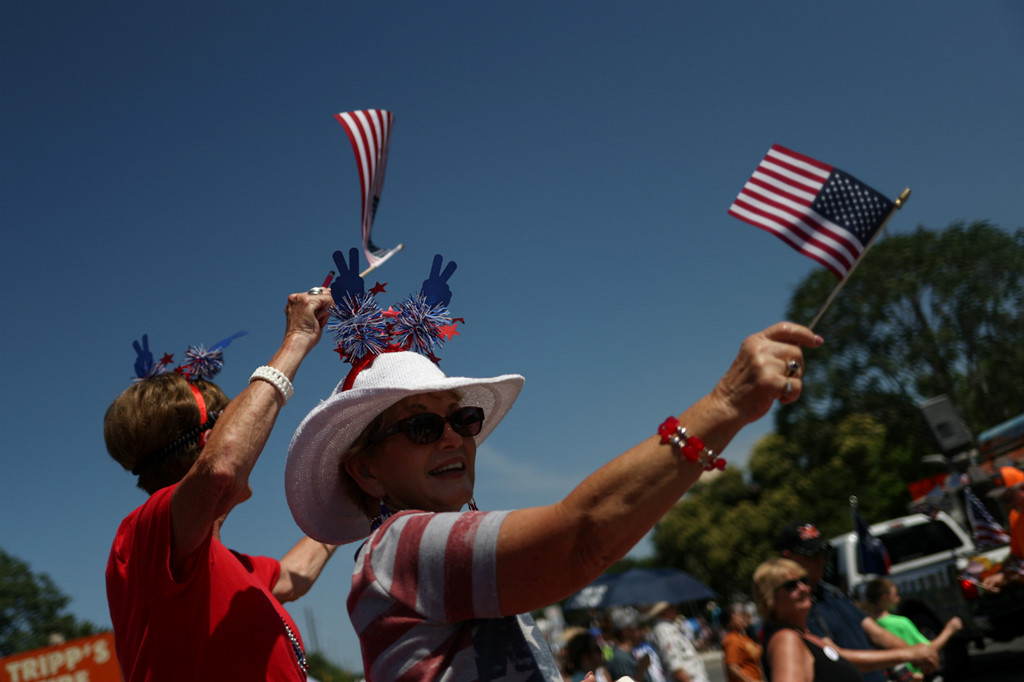 Câu chuyện hộ khẩu và tranh cãi cách quản lý cư trú trên thế giới