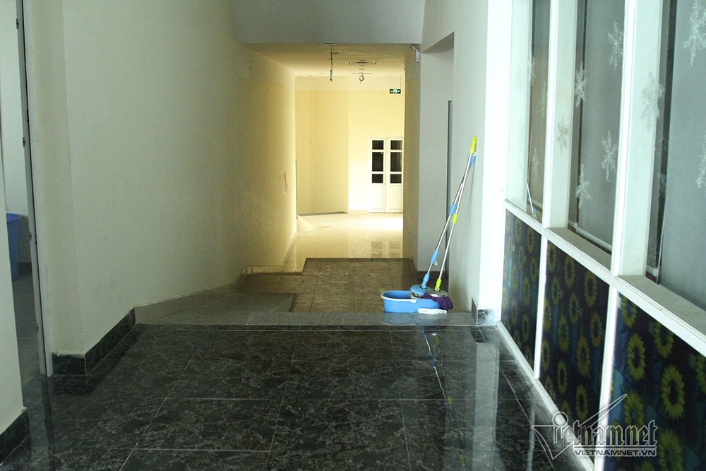 Cảnh khó tin trong nhà hát trăm tỷ ở ngoại thành Hà Nội