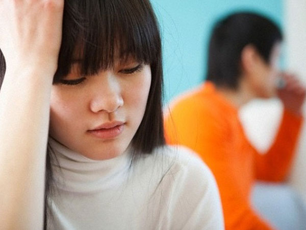 Tôi mệt mỏi khi phải gồng mình lo mọi việc mà chồng còn cặp bồ