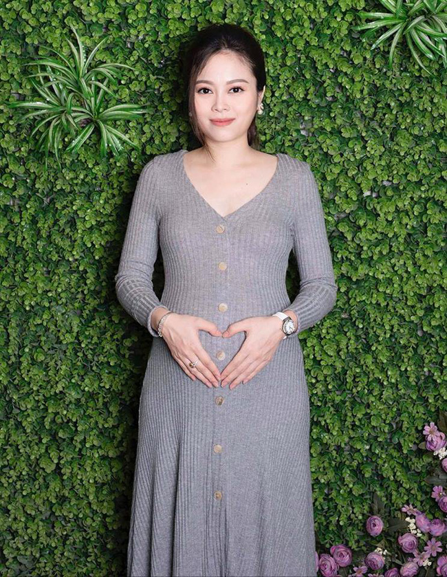 Giữa tâm bão vụ mẹ ném con ở Linh Đàm, Hằng Túi chia sẻ clip đầy ý nghĩa, nhắc các mẹ: Mỗi đứa trẻ là một phúc báo