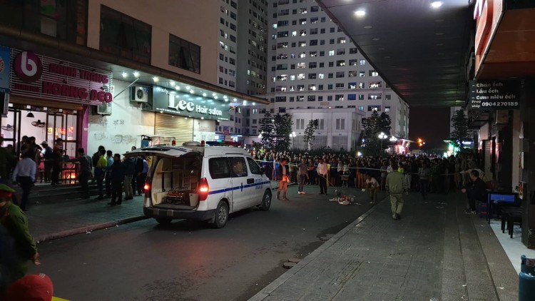 Vụ trẻ sơ sinh nghi bị ném xuống đất tử vong ở chung cư Linh Đàm: Lời khai chấn động của người mẹ trẻ