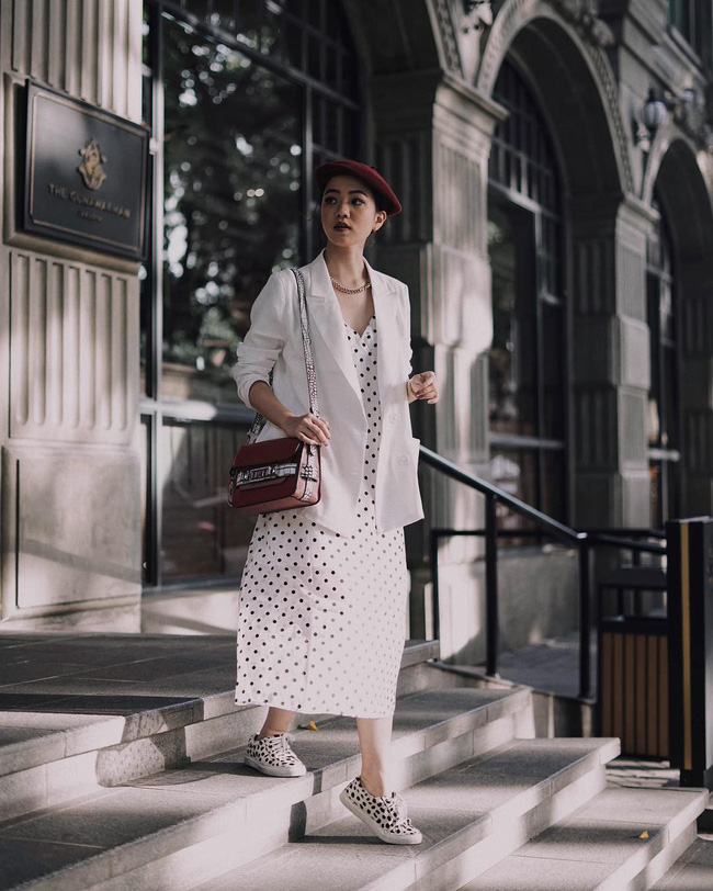 Sợ diện váy mùa đông hơi phong phanh thì các nàng cứ tham khảo 12 công thức này, vừa ấm áp lại xinh miễn chê