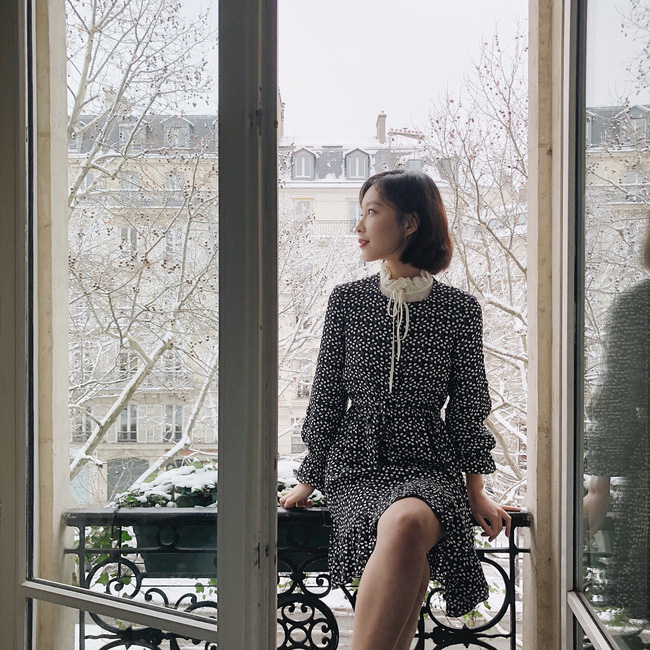 Sợ diện váy mùa đông hơi phong phanh thì các nàng cứ tham khảo 12 công thức này, vừa ấm áp lại xinh miễn chê