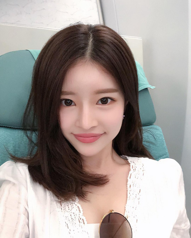 HOT: Truyền thông Đài Loan tung ảnh hẹn hò của Seungri (Bigbang) cùng mỹ nhân nóng bỏng 18 tuổi