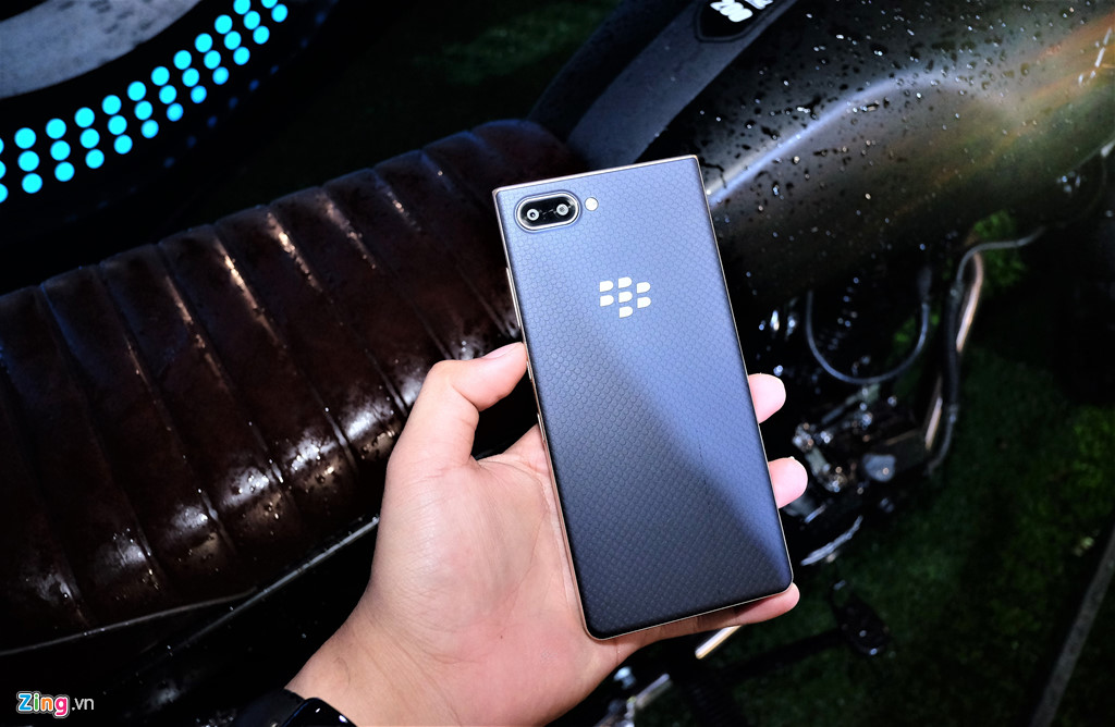 BlackBerry ra mắt KEY2 LE tại VN, giá 11,8 triệu đồng