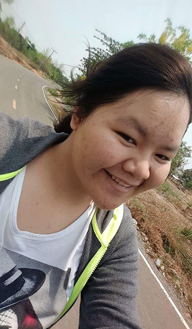 Từng bị gọi là voi nước vì nặng tới 100kg, cô gái chỉ giảm cân mà lột xác ngỡ ngàng như phẫu thuật thẩm mỹ