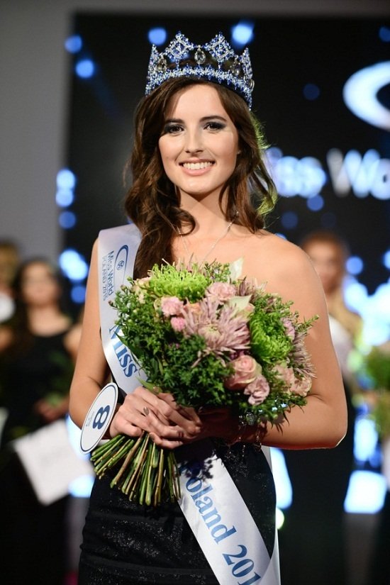 Nguyễn Thúc Thùy Tiên lọt top 15 thí sinh sáng giá do Global Beauties bình chọn