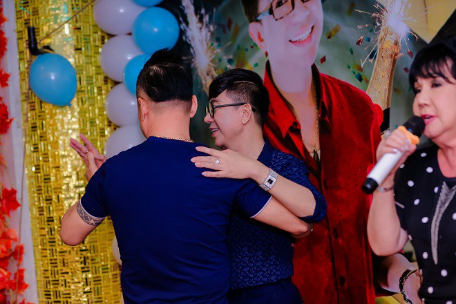 Cận cảnh tiệc sinh nhật hoành tráng của ca sĩ Long Nhật