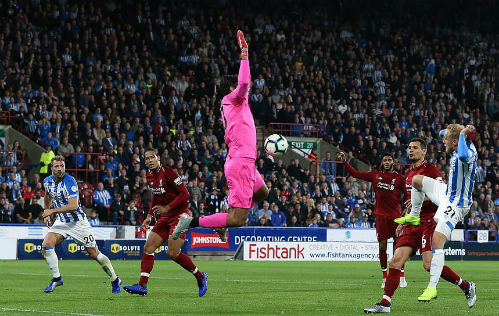 Salah ghi bàn duy nhất, Liverpool trở lại với chiến thắng