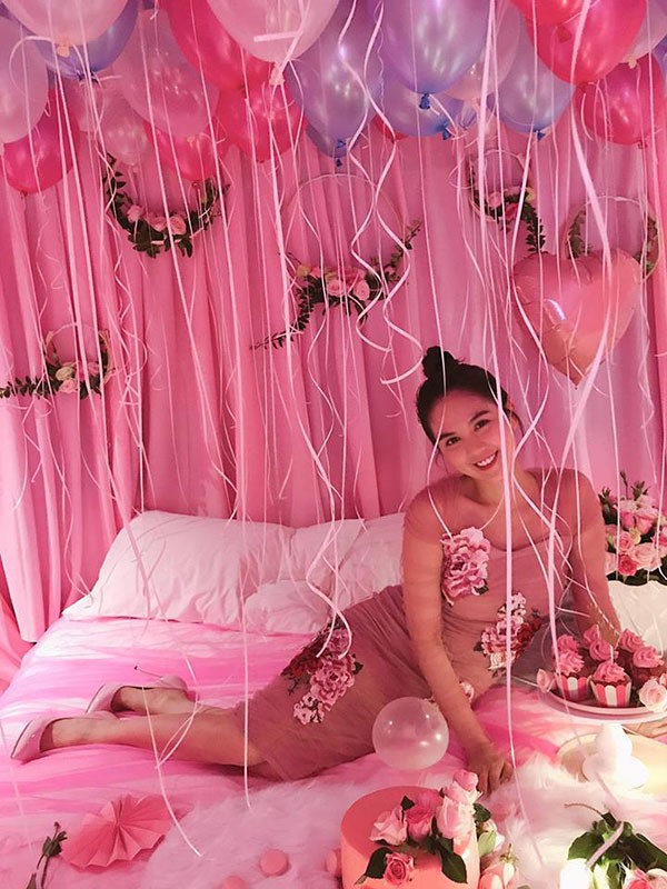 Lộ tin nhắn của người yêu gửi Ngọc Trinh: Xưng hô vợ chồng, cung phụng như bà hoàng