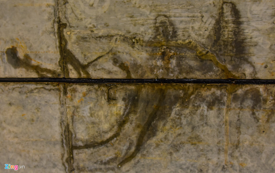 Sau ổ gà, cao tốc 34.500 tỷ Đà Nẵng - Quảng Ngãi bị thấm nước mưa