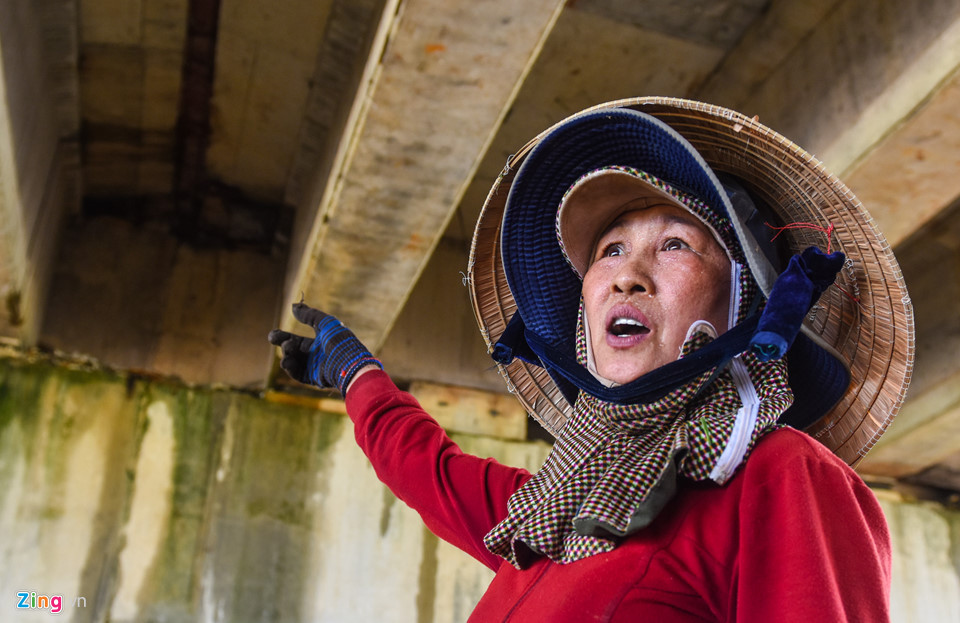 Sau ổ gà, cao tốc 34.500 tỷ Đà Nẵng - Quảng Ngãi bị thấm nước mưa