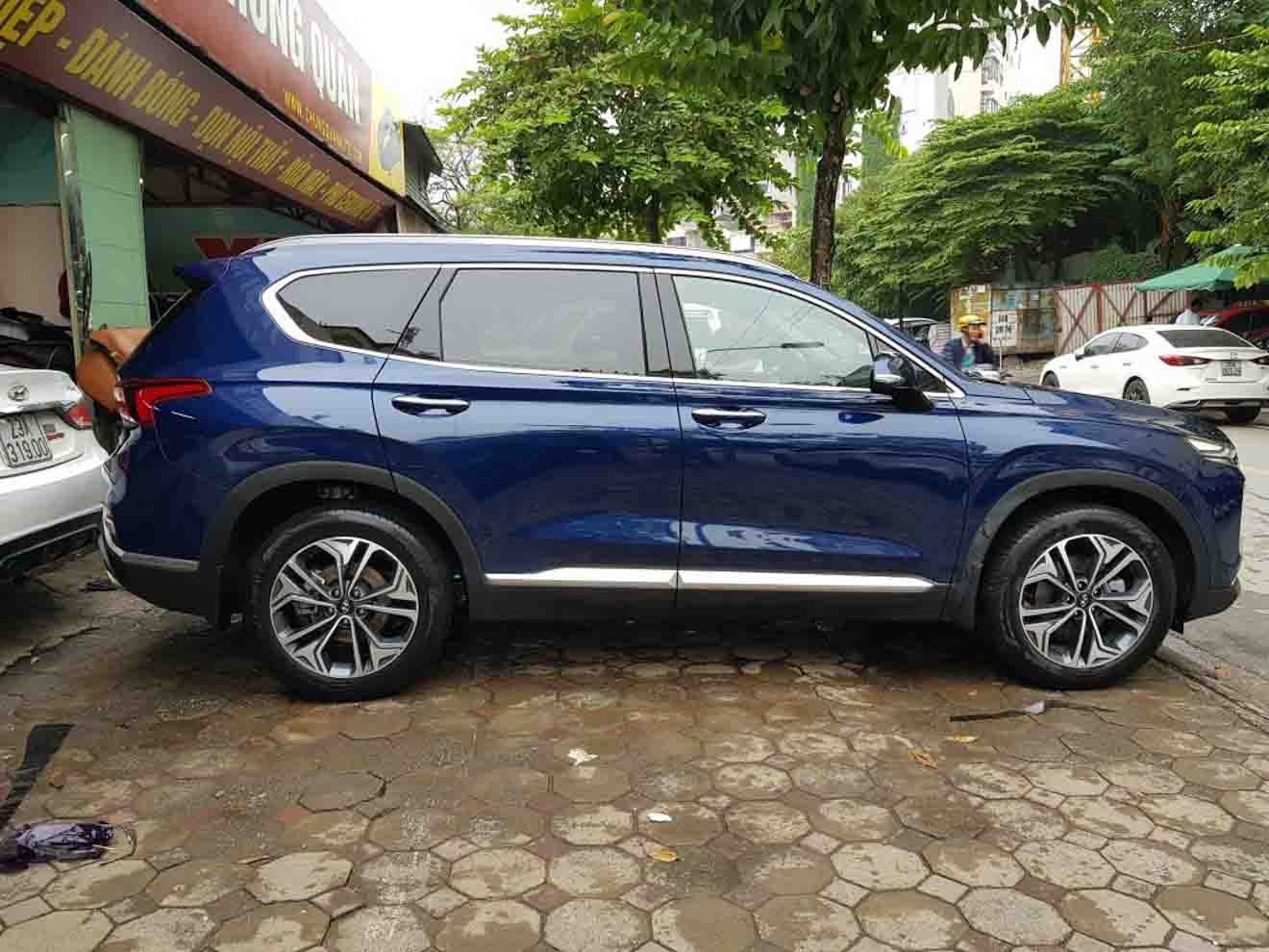 Hyundai SantaFe 2019 bất ngờ xuất hiện trên đường phố Hà Nội