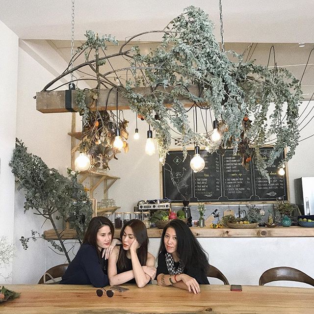 Ai cũng muốn có hội bạn thân giống Tăng Thanh Hà: Cùng nhau đi Đà Lạt, toàn U40 nhưng luôn rạng rỡ như thiếu nữ