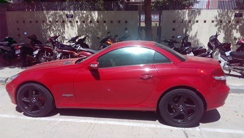 Chơi siêu xe biển ngoại giao: Đại gia mua chui, lậu thuế tiền tỷ