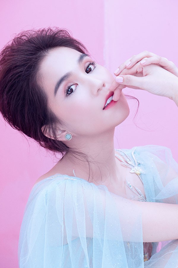 Ngọc Trinh chính thức tiết lộ về bạn trai đại gia mới: Người yêu lớn hơn 20 tuổi, quen đã 2 năm!