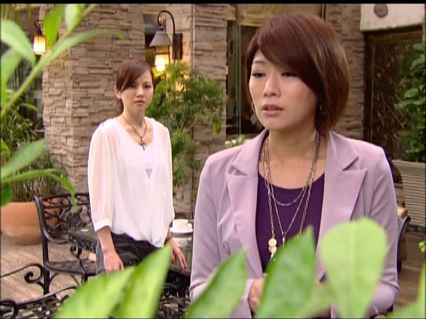 Nghĩ con dâu không biết đẻ, mẹ chồng dẫn gái lạ về dằn mặt con dâu nhưng ai ngờ loạt bí mật vỡ ra