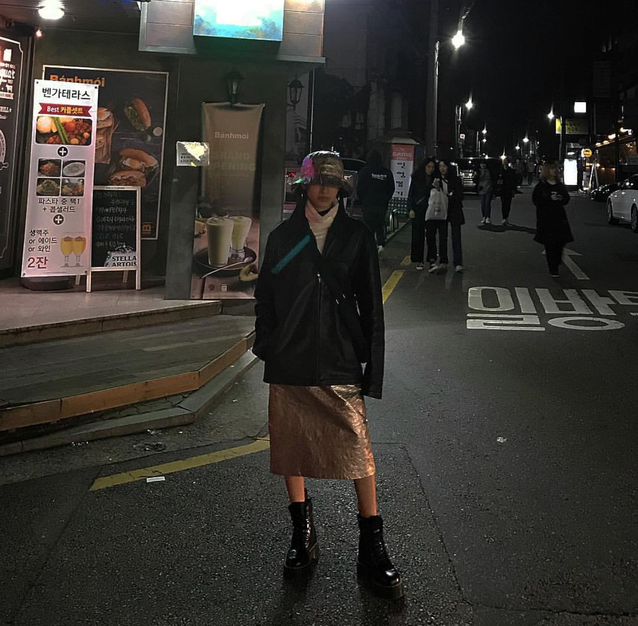 Chả hẹn mà gặp, cảm giác như 1 nửa giới trẻ Việt đều đang ở Hàn Quốc hết rồi!