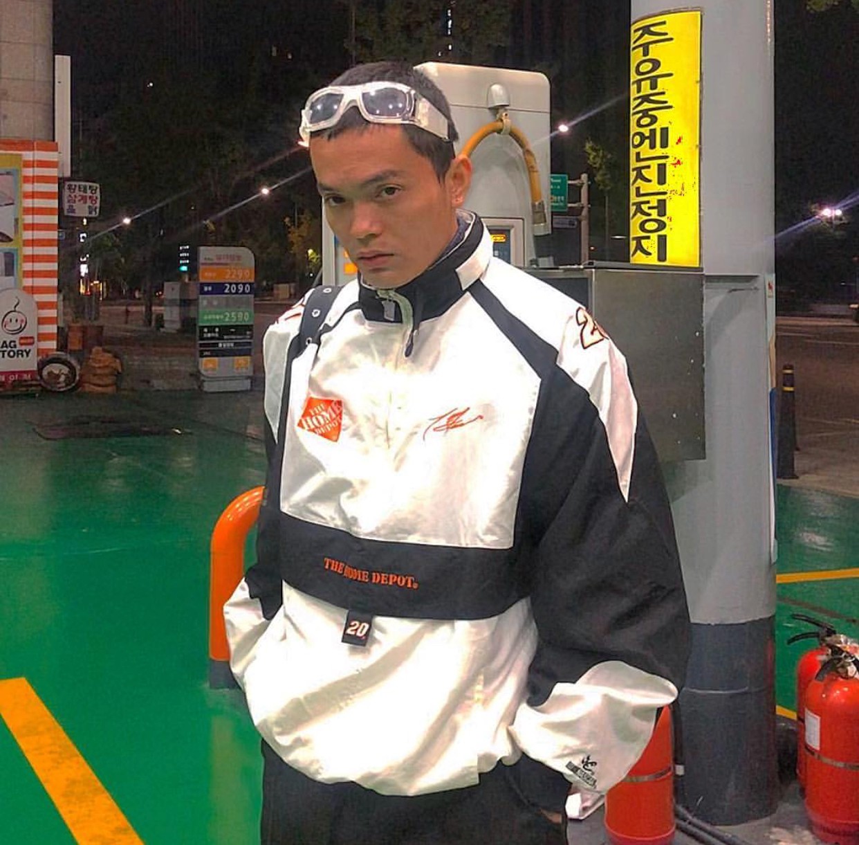 Chả hẹn mà gặp, cảm giác như 1 nửa giới trẻ Việt đều đang ở Hàn Quốc hết rồi!