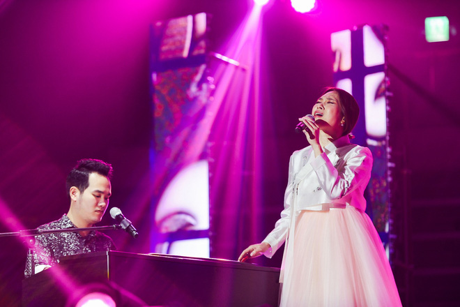 Mỹ Tâm trình diễn loạt bản hit trong liveshow đầu tiên tại Hàn Quốc